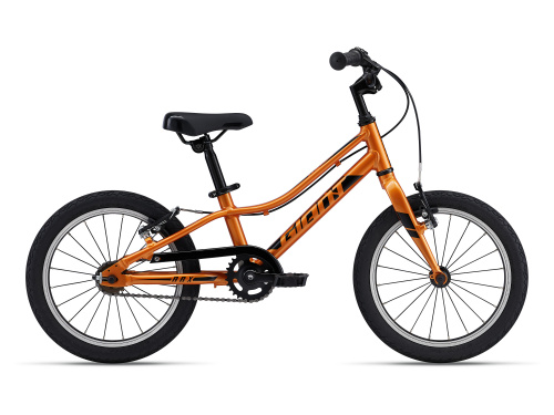 Фото выбрать и купить детский велосипед или подростковый, для девочки или мальчика, размеры 12 дюймов, 14 дюймов, 16 дюймов, 18 дюймов и 20 дюймов, горный, городской, фэтбайк, полуфэт, BMX, складной детский, трехколесный, со склада в СПб - детские велосипеды, велосипед giant arx 16 f/w (2022) metallic orange  в наличии - интернет-магазин Мастерская Тимура